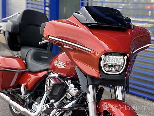 Harley Davidson HD Street Glide 117 Tour Pack Motorcycle rental France